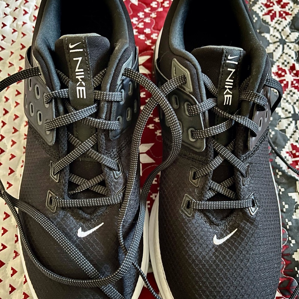 Nike Black and White Athletic Shoes